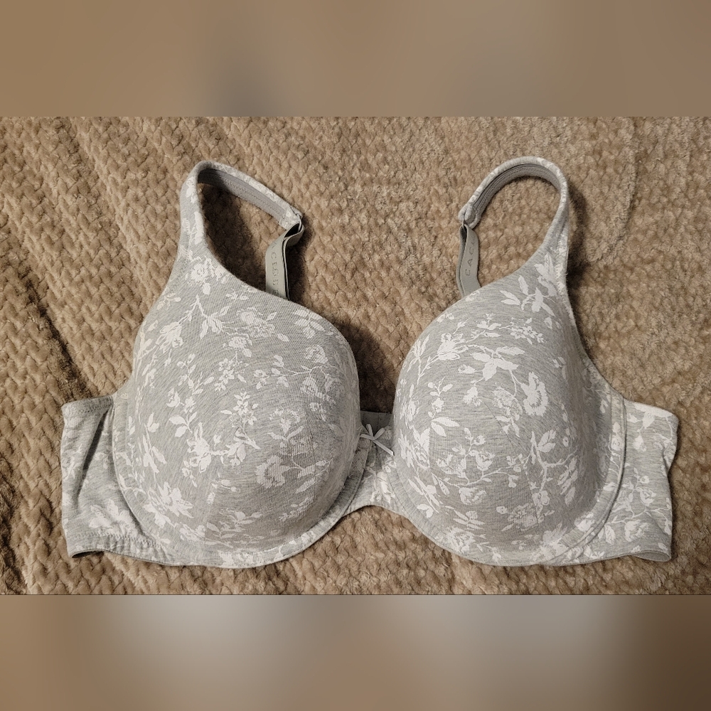 Cacique Light Gray Floral Bra